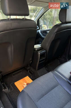 Хэтчбек Mercedes-Benz B-Class 2010 в 
