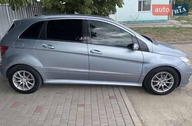 Хэтчбек Mercedes-Benz B-Class 2006 в 