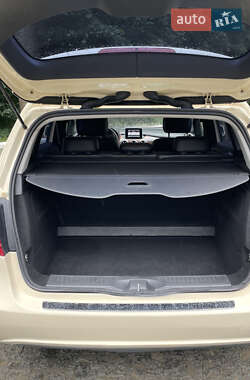 Хэтчбек Mercedes-Benz B-Class 2012 в 