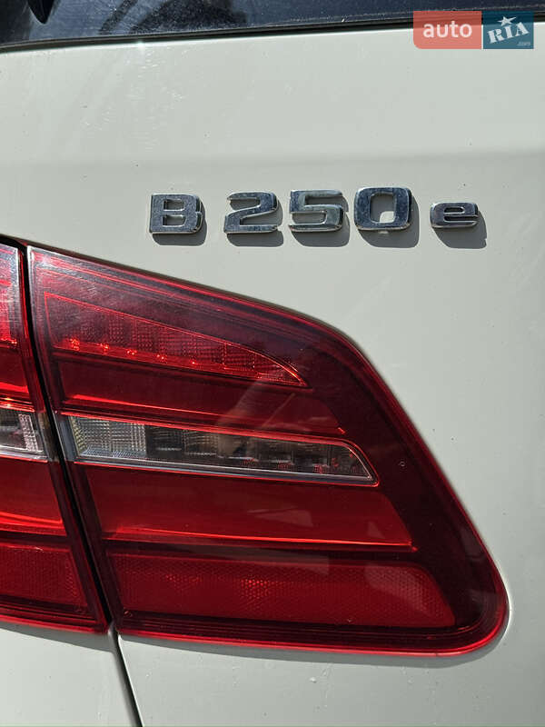 Хетчбек Mercedes-Benz B-Class 2016 в Рівному