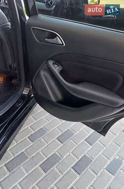 Хетчбек Mercedes-Benz B-Class 2016 в 