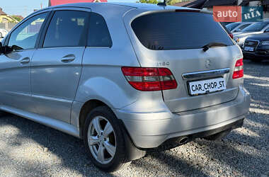 Хэтчбек Mercedes-Benz B-Class 2009 в 