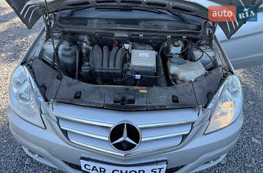 Хэтчбек Mercedes-Benz B-Class 2009 в 