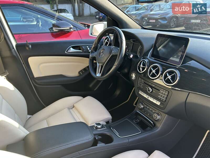 Хэтчбек Mercedes-Benz B-Class 2017 в Одессе