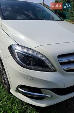 Хэтчбек Mercedes-Benz B-Class 2016 в 