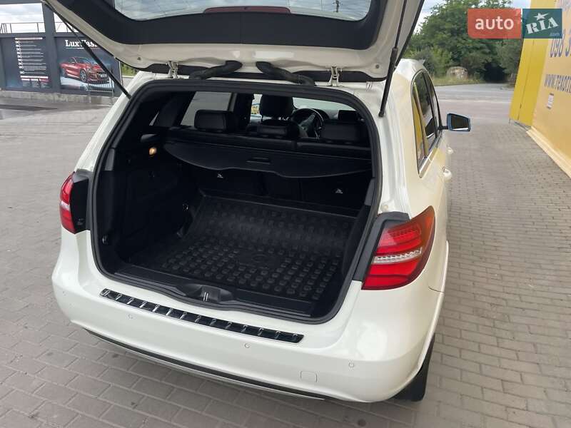 Хетчбек Mercedes-Benz B-Class 2015 в Новояворівську