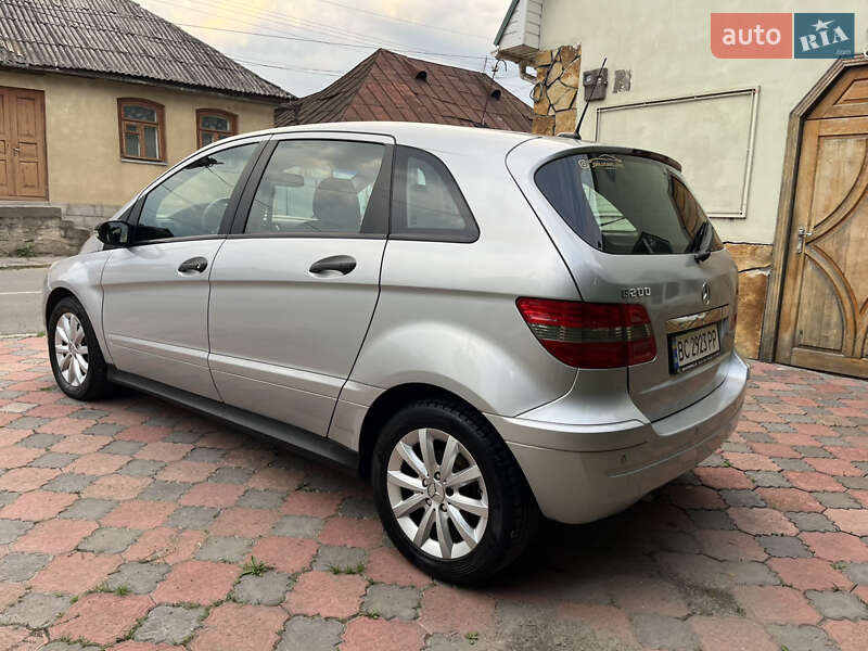Хэтчбек Mercedes-Benz B-Class 2006 в Могилев-Подольске
