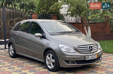 Хэтчбек Mercedes-Benz B-Class 2006 в 