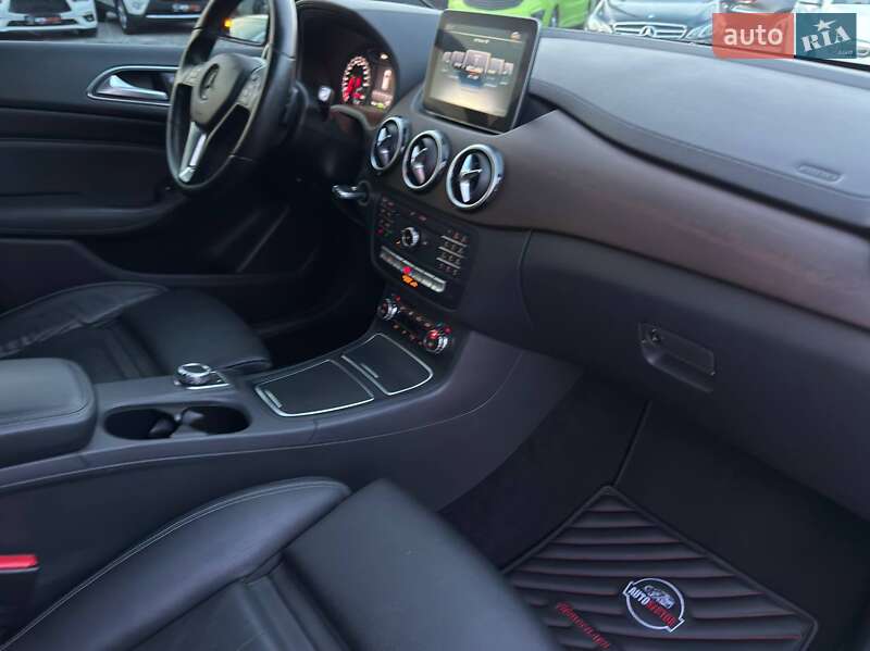 Хэтчбек Mercedes-Benz B-Class 2017 в Харькове