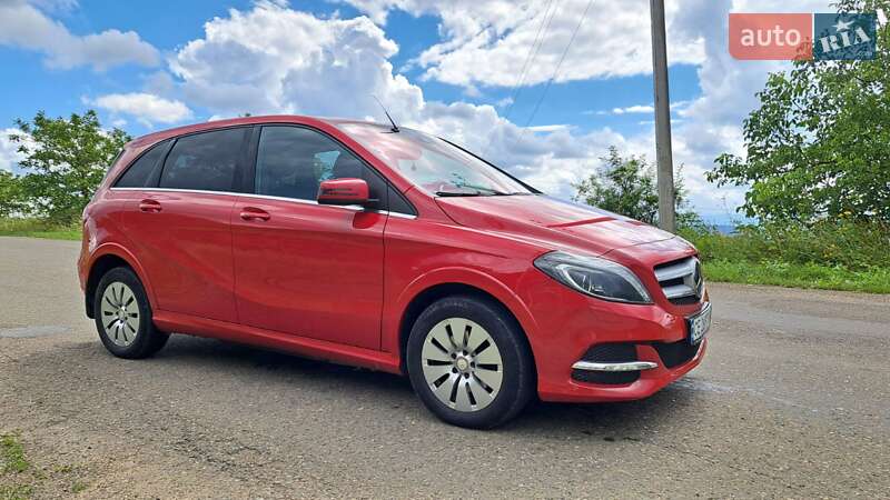Хэтчбек Mercedes-Benz B-Class 2015 в Черновцах