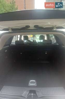 Хэтчбек Mercedes-Benz B-Class 2015 в 