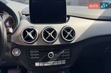 Хэтчбек Mercedes-Benz B-Class 2017 в 