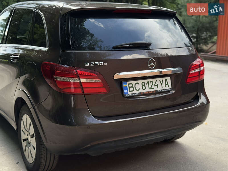 Хэтчбек Mercedes-Benz B-Class 2016 в Львове фото 19 Хэтчбек Mercedes-Benz B-Class 2016 в Львове