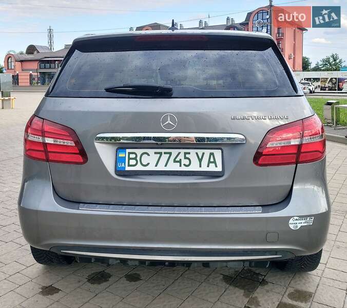 Хэтчбек Mercedes-Benz B-Class 2014 в Дрогобыче
