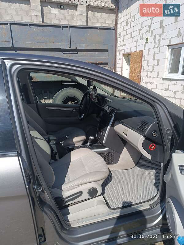 Хэтчбек Mercedes-Benz B-Class 2008 в Днепре фото 8 Хэтчбек Mercedes-Benz B-Class 2008 в Днепре