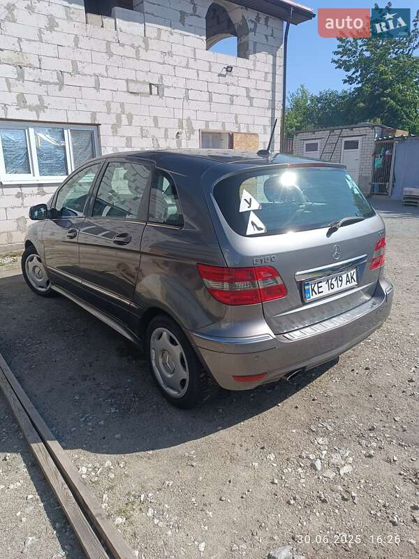 Хэтчбек Mercedes-Benz B-Class 2008 в Днепре фото 10 Хэтчбек Mercedes-Benz B-Class 2008 в Днепре