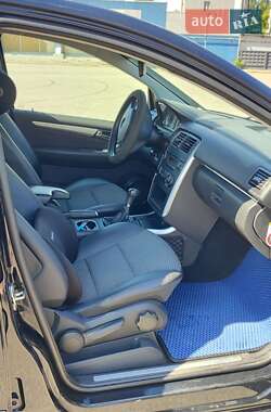 Хэтчбек Mercedes-Benz B-Class 2008 в 