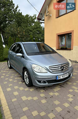 Хэтчбек Mercedes-Benz B-Class 2006 в 