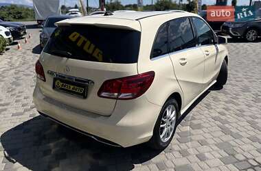 Хэтчбек Mercedes-Benz B-Class 2015 в 