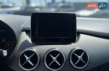 Хэтчбек Mercedes-Benz B-Class 2015 в 