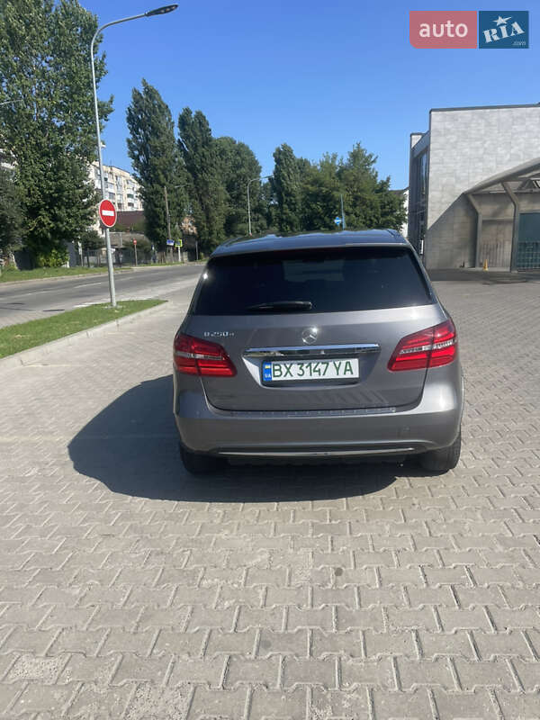 Хэтчбек Mercedes-Benz B-Class 2015 в Хмельницком