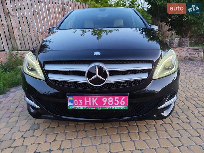 Хэтчбек Mercedes-Benz B-Class 2016 в Киеве