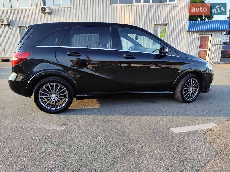 Хэтчбек Mercedes-Benz B-Class 2016 в Киеве