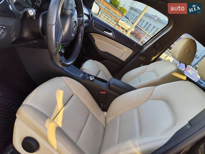Хэтчбек Mercedes-Benz B-Class 2016 в Киеве