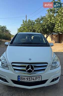 Хэтчбек Mercedes-Benz B-Class 2010 в Одессе