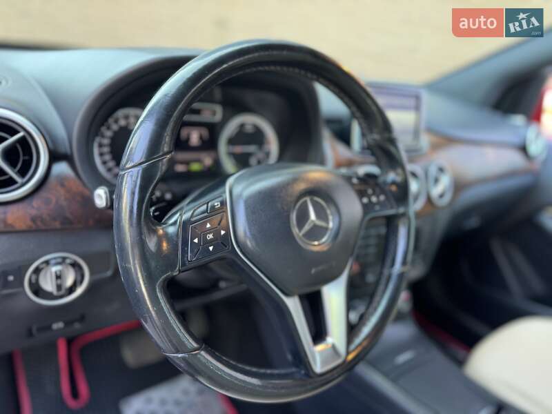Хетчбек Mercedes-Benz B-Class 2014 в Одесі