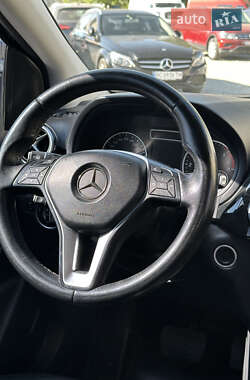 Хэтчбек Mercedes-Benz B-Class 2014 в 