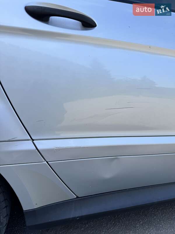 Хэтчбек Mercedes-Benz B-Class 2005 в Запорожье