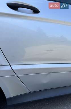 Хэтчбек Mercedes-Benz B-Class 2005 в 