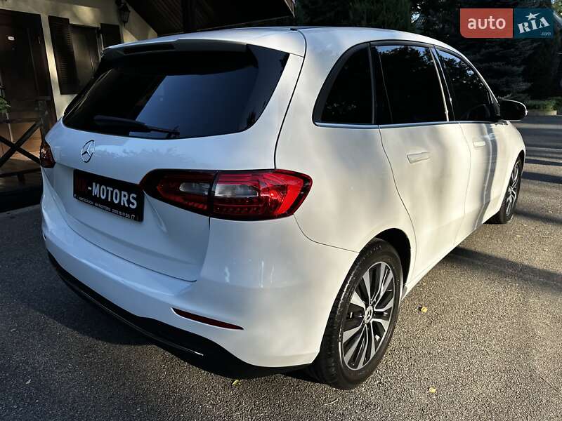 Хэтчбек Mercedes-Benz B-Class 2019 в Киеве