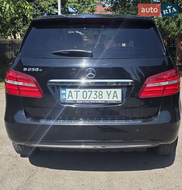Хэтчбек Mercedes-Benz B-Class 2016 в Калуше