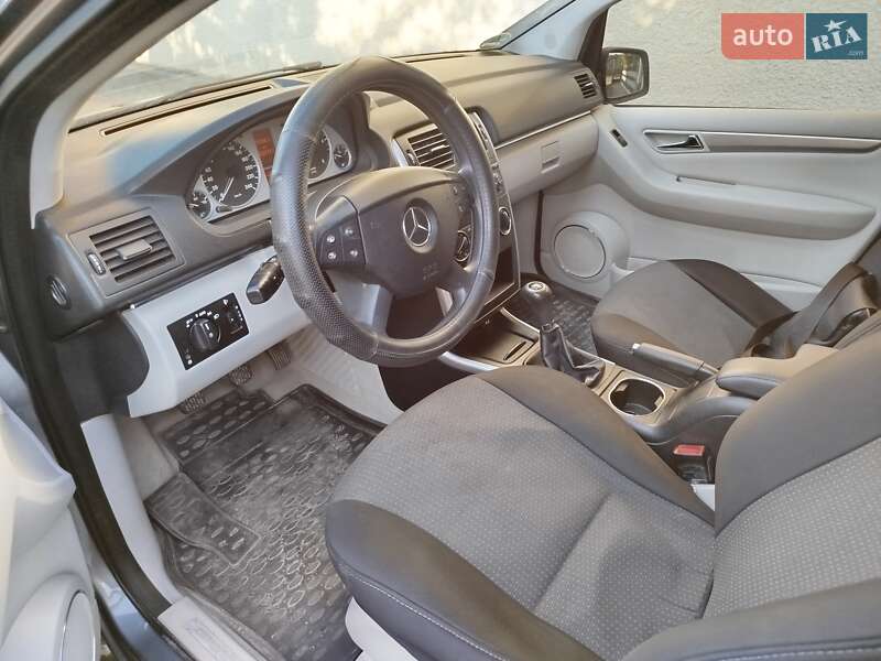 Хэтчбек Mercedes-Benz B-Class 2010 в Чорткове