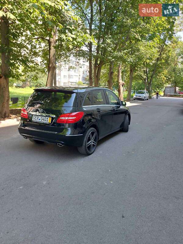 Хэтчбек Mercedes-Benz B-Class 2014 в Виннице фото 5 Хэтчбек Mercedes-Benz B-Class 2014 в Виннице