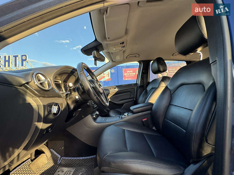 Хэтчбек Mercedes-Benz B-Class 2012 в Нововолынске