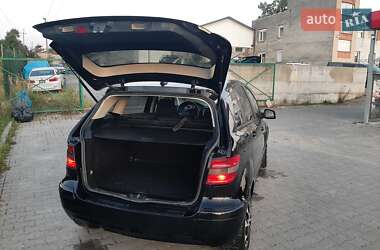 Хэтчбек Mercedes-Benz B-Class 2009 в 