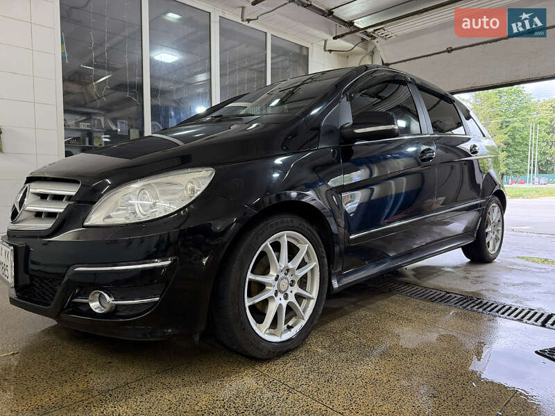 Mercedes-Benz B-Class 2010