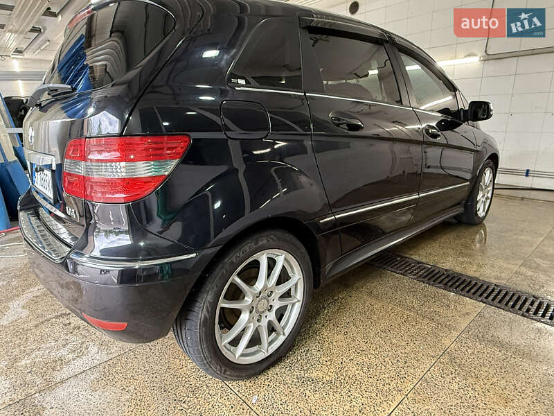 Хэтчбек Mercedes-Benz B-Class 2010 в Харькове фото 8 Хэтчбек Mercedes-Benz B-Class 2010 в Харькове