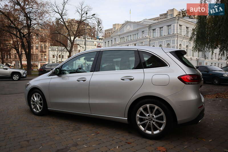 Хэтчбек Mercedes-Benz B-Class 2018 в Киеве
