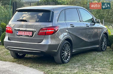 Хэтчбек Mercedes-Benz B-Class 2016 в 