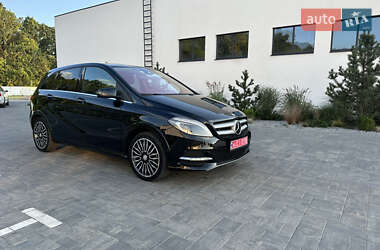 Хэтчбек Mercedes-Benz B-Class 2015 в 
