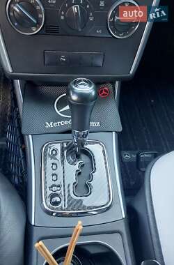Хэтчбек Mercedes-Benz B-Class 2010 в 