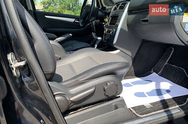 Хэтчбек Mercedes-Benz B-Class 2011 в 