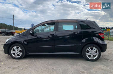 Хэтчбек Mercedes-Benz B-Class 2010 в 