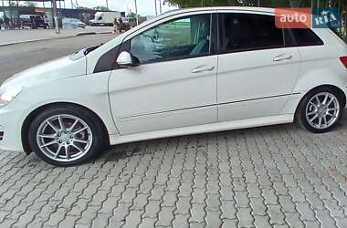 Хэтчбек Mercedes-Benz B-Class 2009 в 
