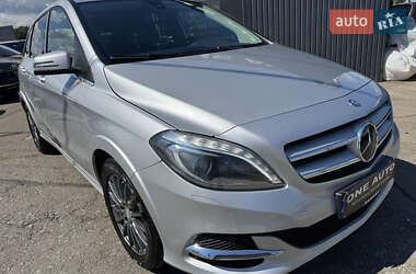Хетчбек Mercedes-Benz B-Class 2015 в 