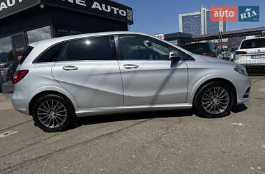 Хетчбек Mercedes-Benz B-Class 2015 в 